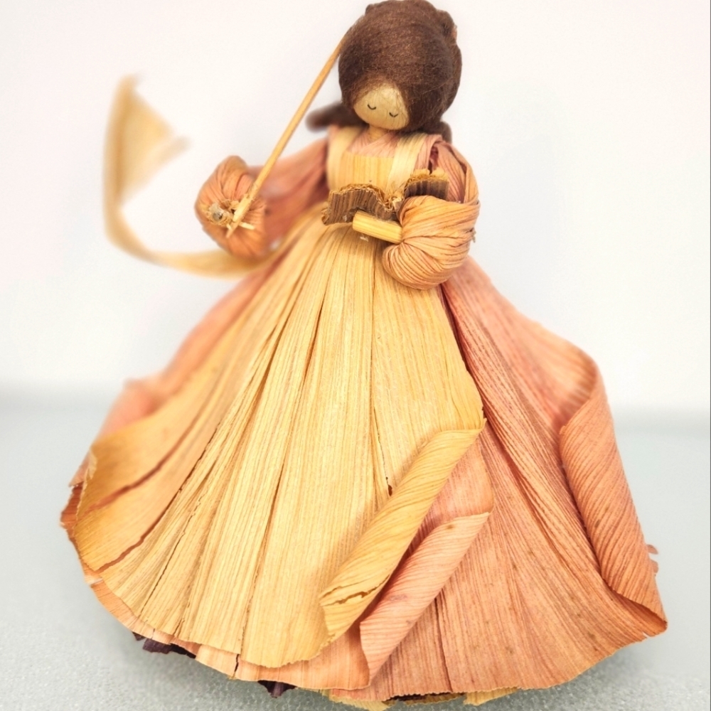 Vintage Nan's cottagecore corn husk doll Victorian brunette conductor beautiful!